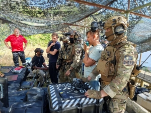 Mednarodno sodelovanje in sodobni operativni pristopi pri odzivu na krizne dogodke.